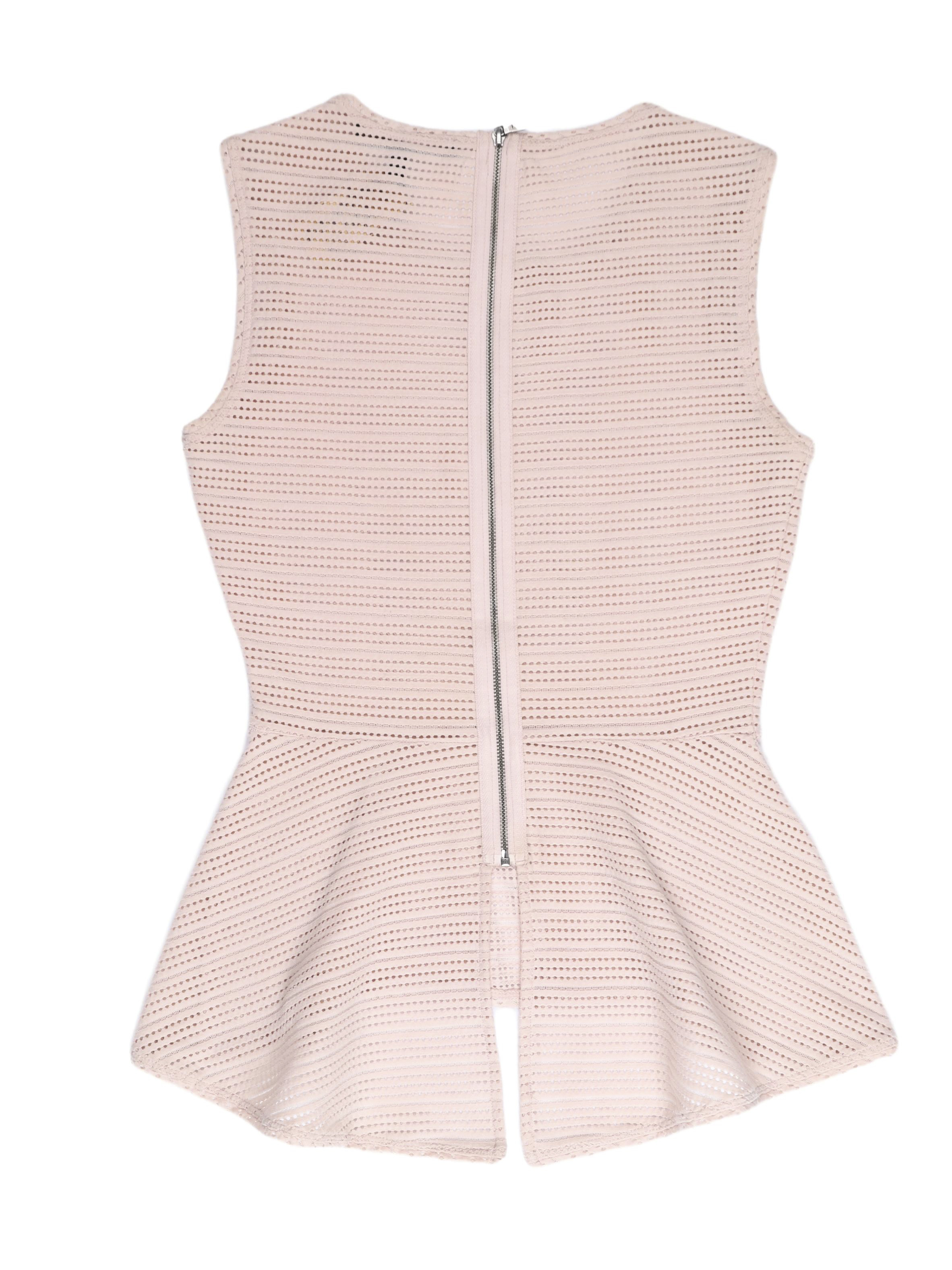 Blusa peplum BCBGMaxazria tela palo rosa calada con cierre en la espalda. Un clásico de la marca ¡Hermosa y sentadora! Precio original S/ 350