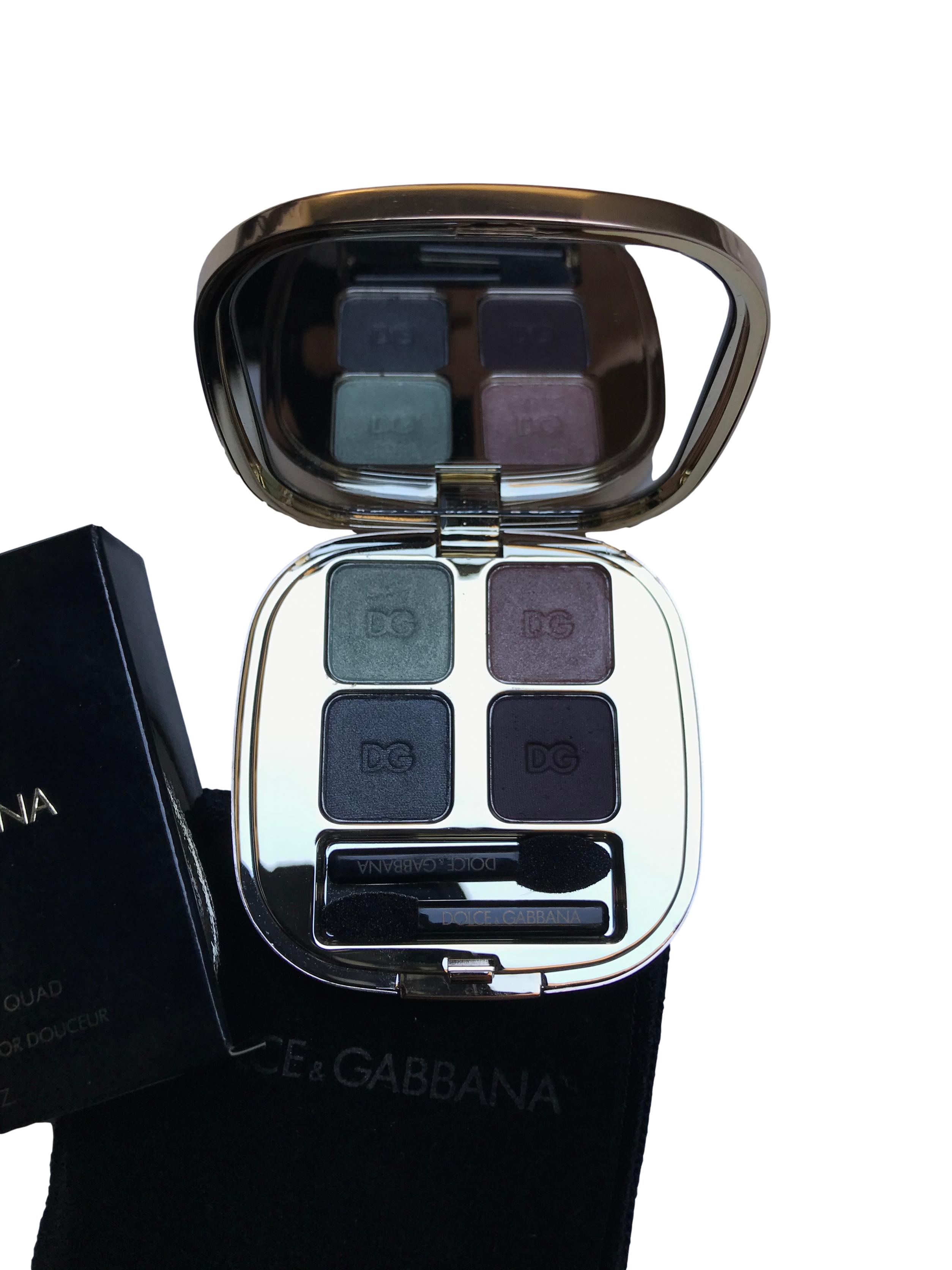 Paleta de sombras Dolce&Gabanna. Smooth eye colour quad 155 - 4202. Nuevo, viene con funda y caja. Precio original S/ 199