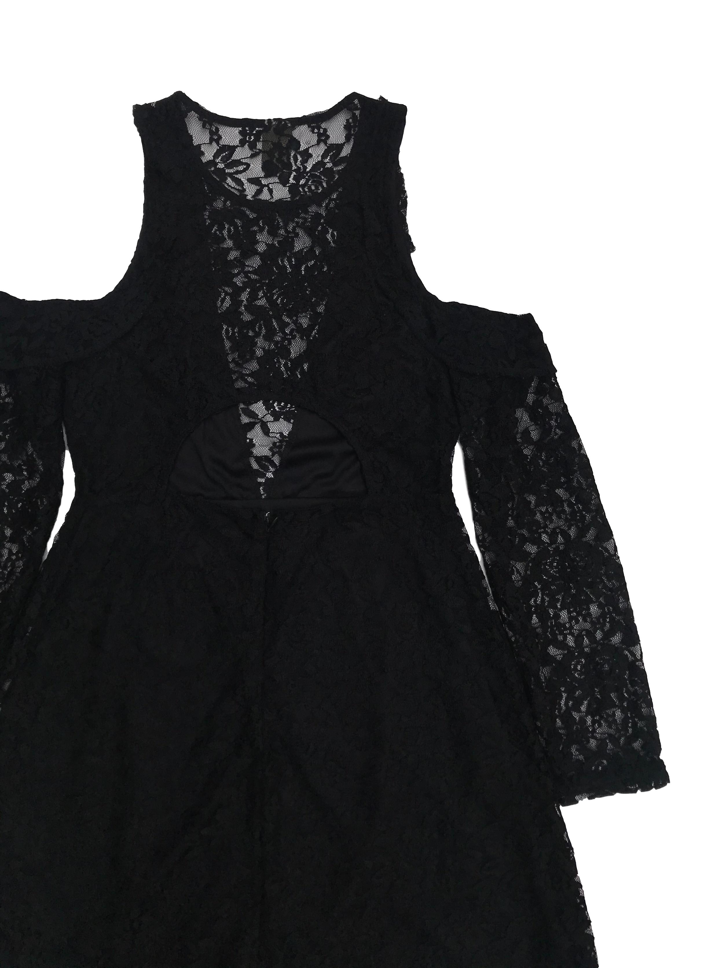 Vestido Index de encaje negro con aberturas en los hombros, cierre y escote posterior, falda en A, forrado. ¡Muy lindo! Largo 83cm