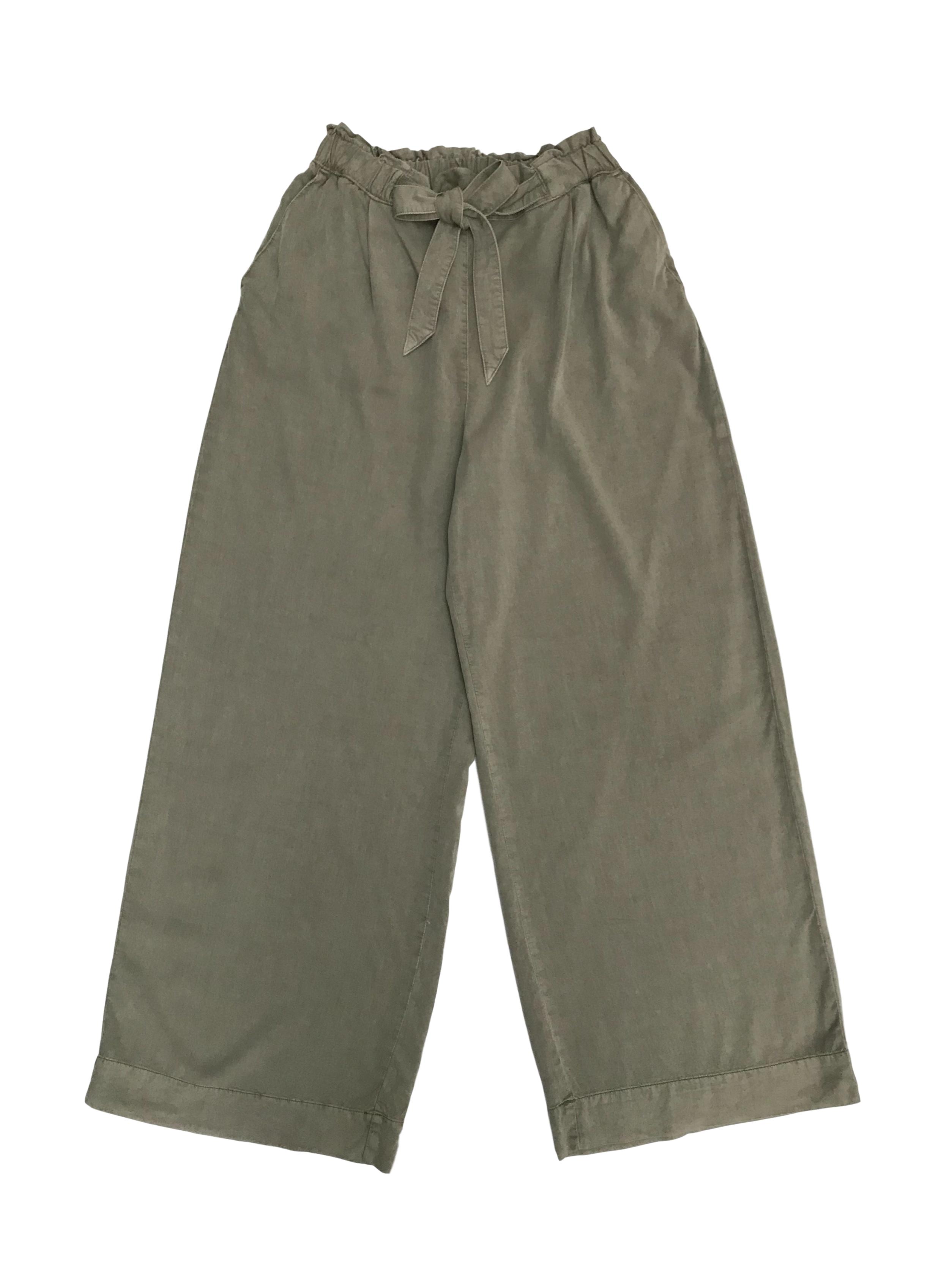 Pantalón palazzo H&M, cintura elástica con cinto y bolsillos laterales. Rico al tacto y con caída. Cintura 70cm (sin estirar). Precio original S/ 150