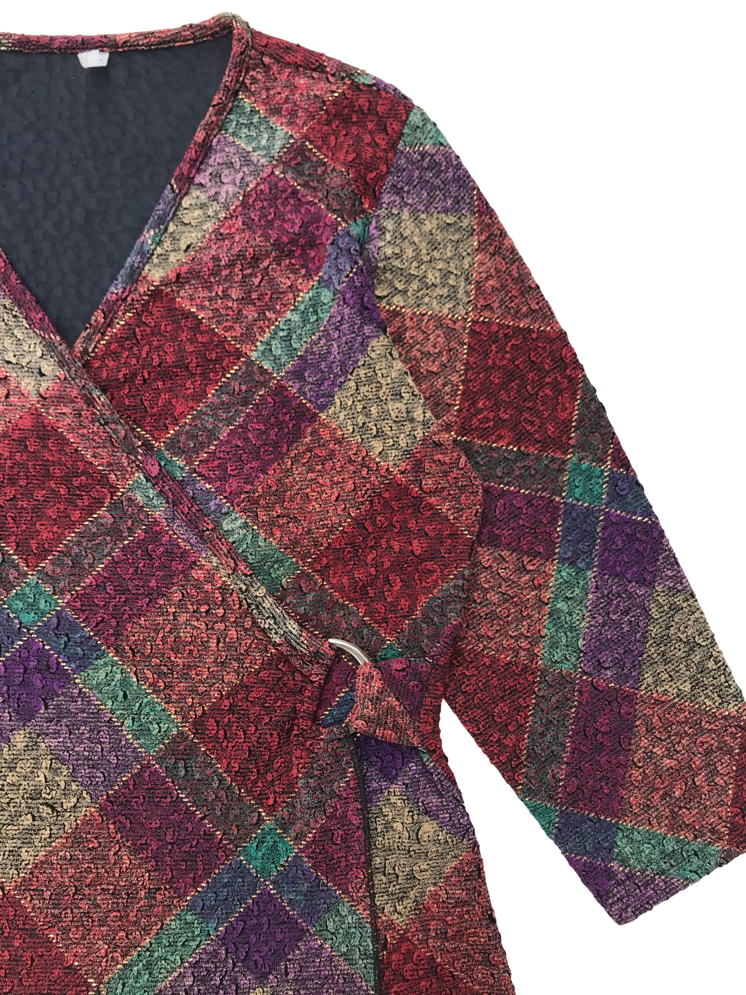 Blusa vintage multicolor, cruzado con hebilla de color, manga 3/4, stretch. 