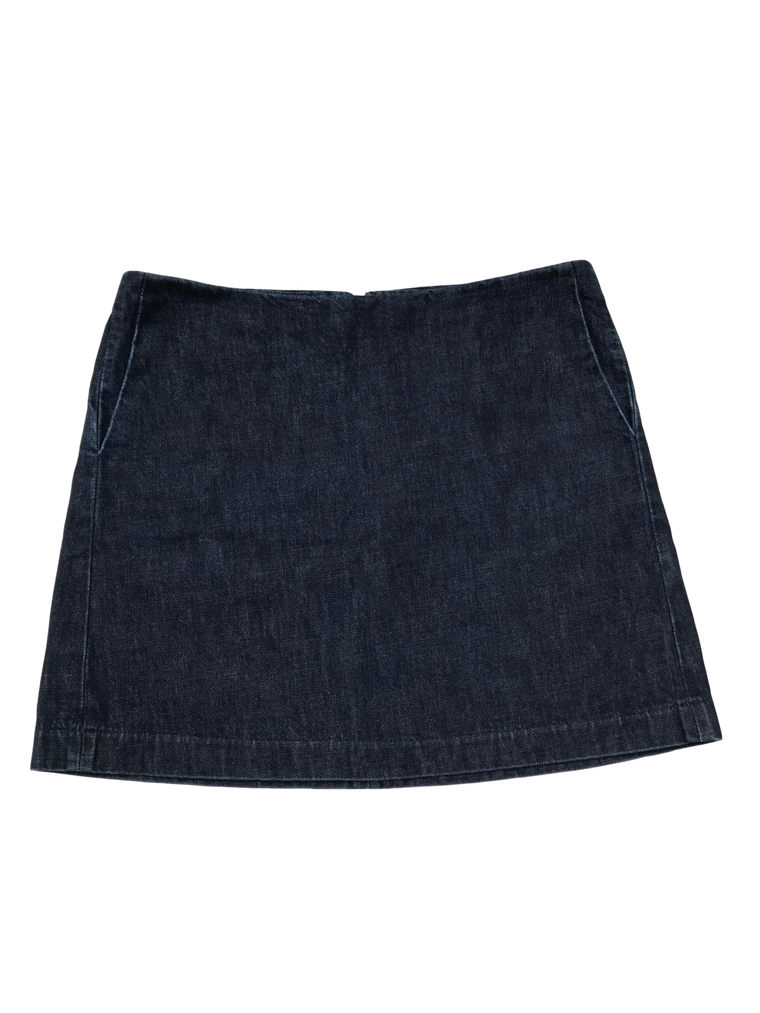 Falda Gap de denim grueso 100% algodón con bolsillos laterales y cierre posterior. Pretina 86cm Largo 43cm.