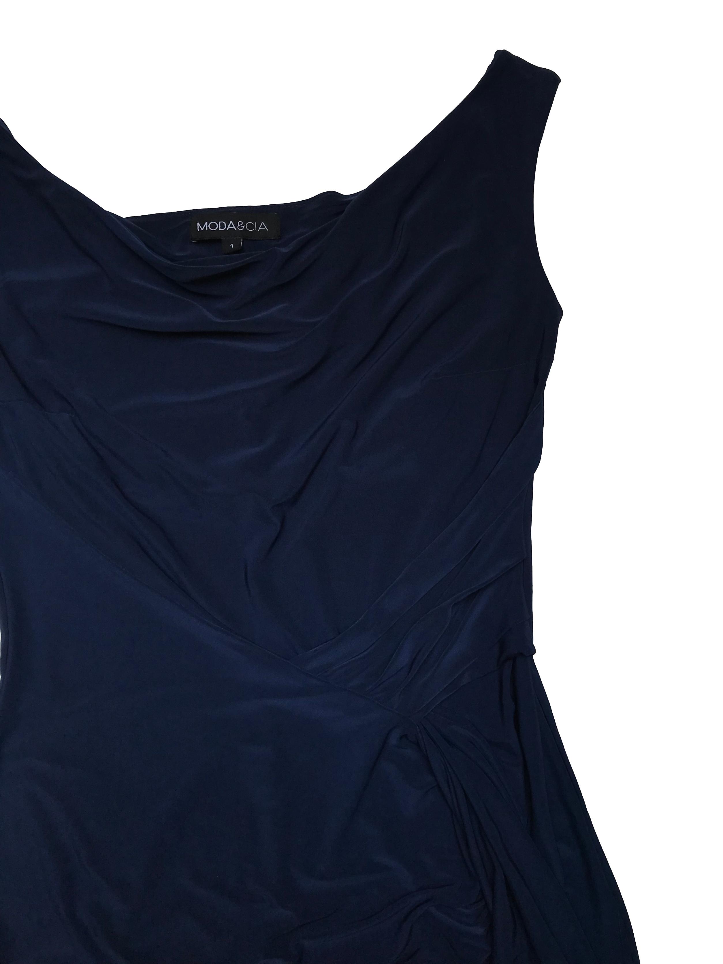 Vestido Moda&cia de tela stretch azul, detalles drapeados y cruzados en el cuerpo, forro en el pecho. Busto 86cm sin estirar Largo 90-95cm