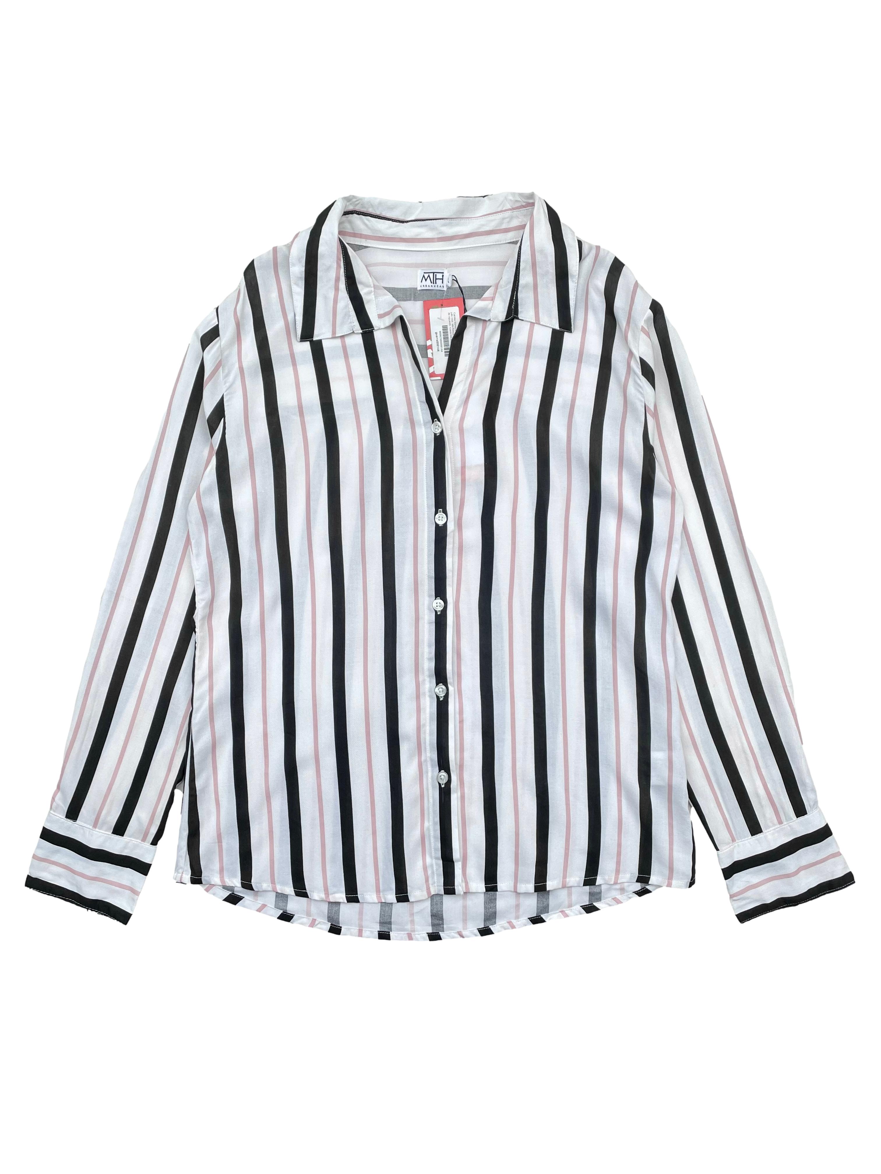 Camisa blanca a rayas negras y palo rosa, tela fresca, tiene botón de repuesto. Nueva con etiqueta. Largo 72cm. | Traperas