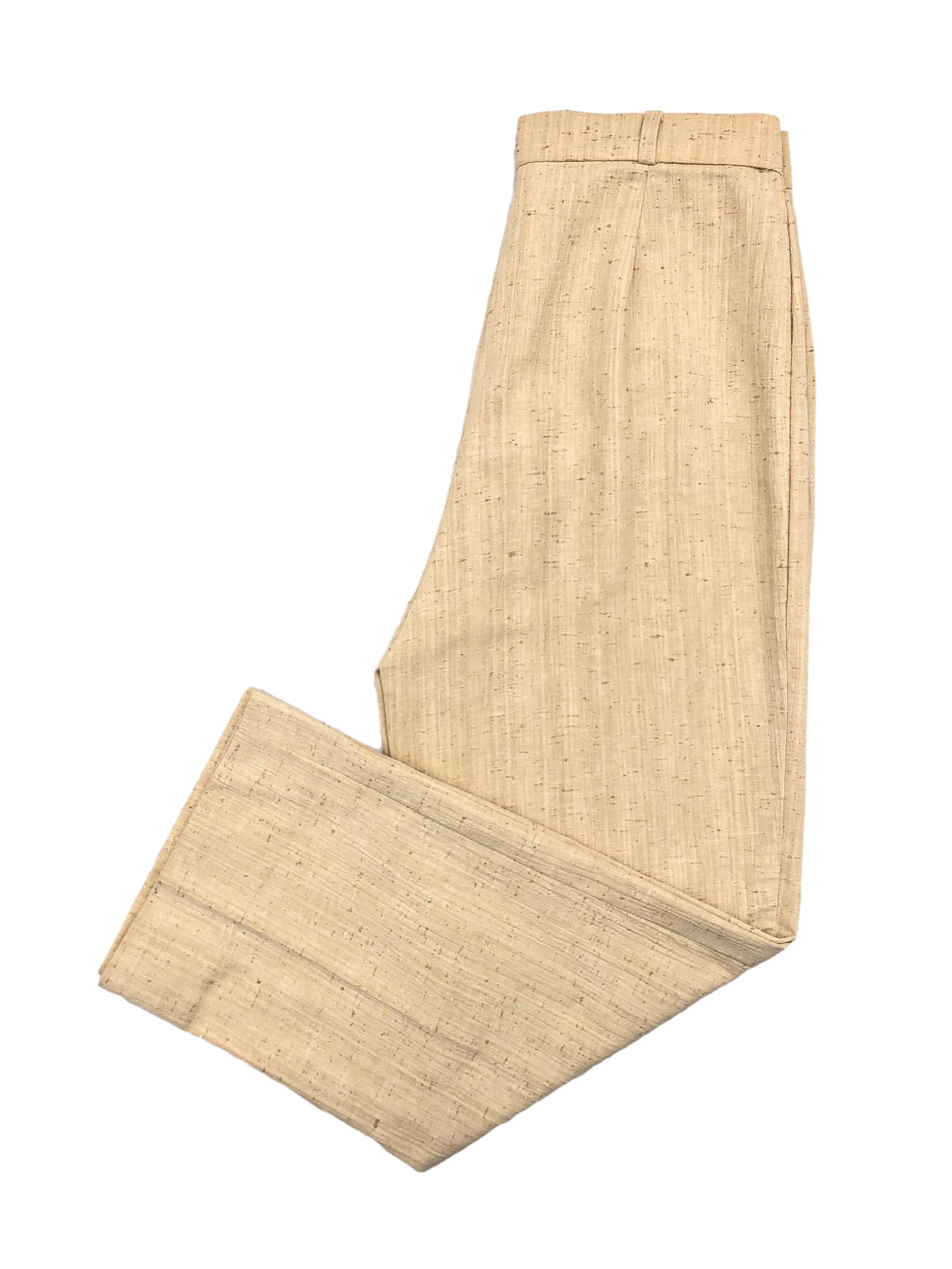 Pantalón vintage a la cintura, amarillo con textura rústica, corte recto. Cintura 75cm Tiro 33cm Largo 98cm
