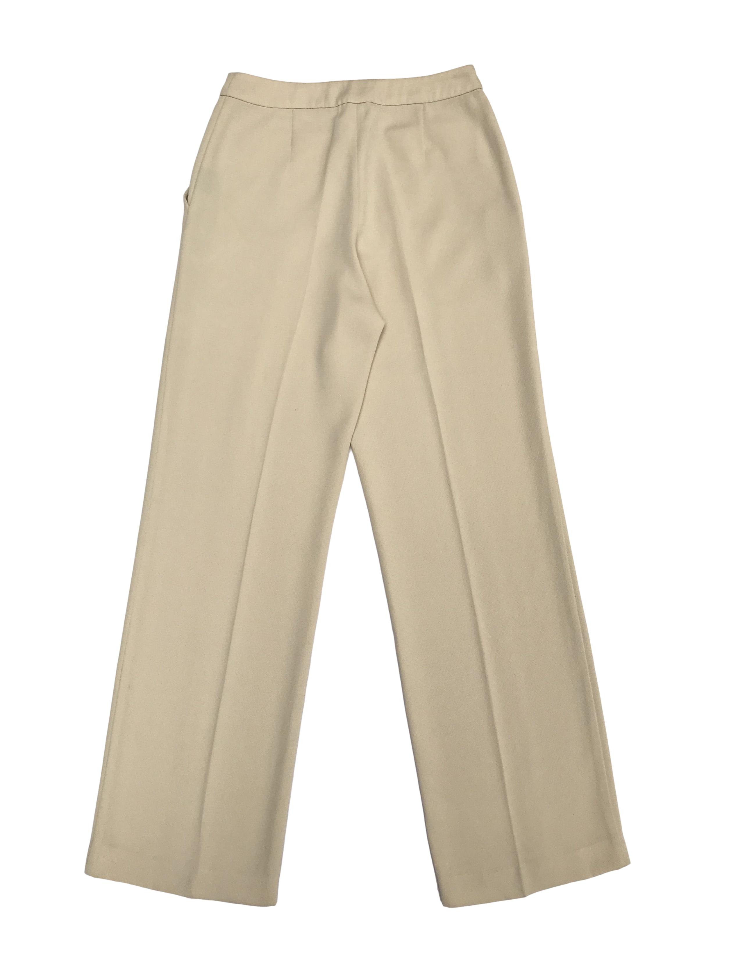 Pantalón Marquis color maíz, a la cintura, corte recto, con bolsillos laterales. ¡Lindo!  Cintura 68cm